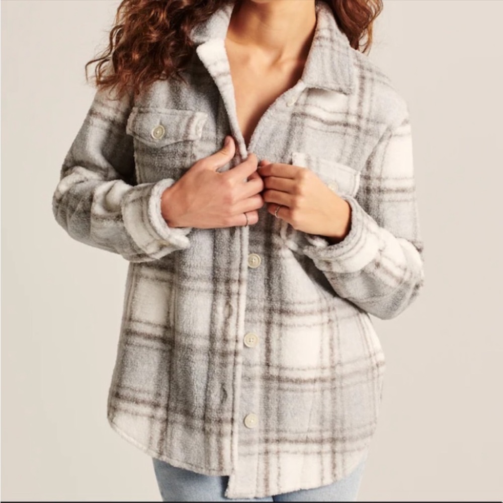 Abercrombie & Fitch women’s cozy sherpa shirt jacket